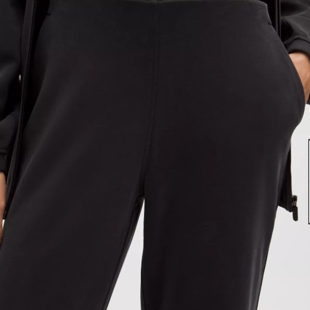 Lululemon - New With Tags - Brushed Softstreme Mid-Rise Flared Pant - Black XS - Picture 5 of 8
